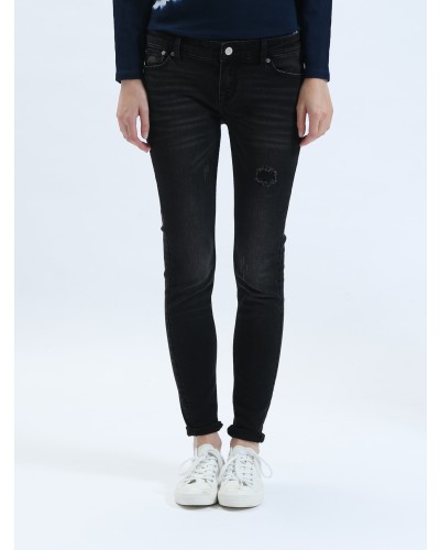 Women's Slim Taper Jeans